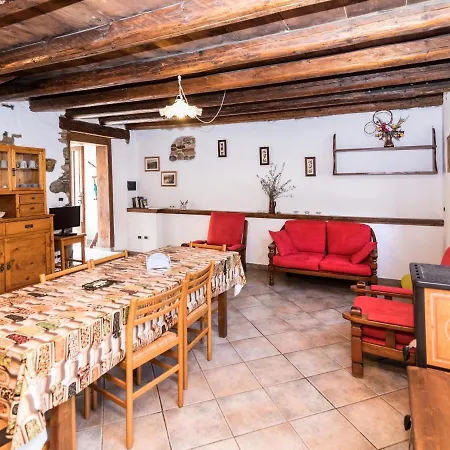 Al Rustico By Interhome Tatil Evi